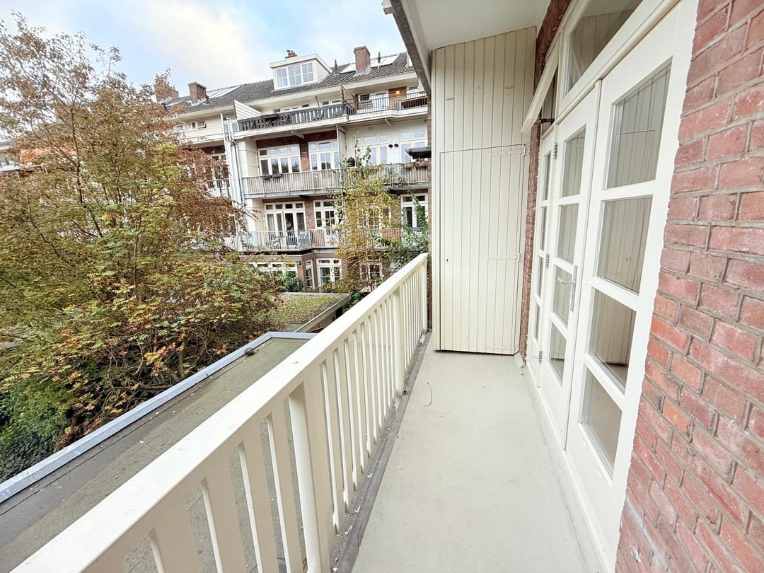 Photo 8 of Vechtstraat 103-1