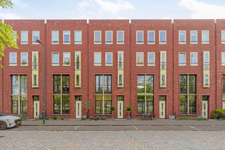 Foto 3 van Emmy Andriessestraat 46