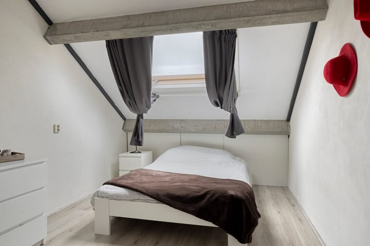 Foto 20 van Woert 13