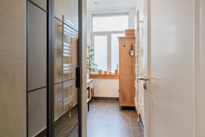 Photo 32 of Brugstraat 19