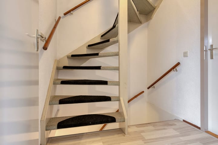 Foto 18 van Weegbree 17