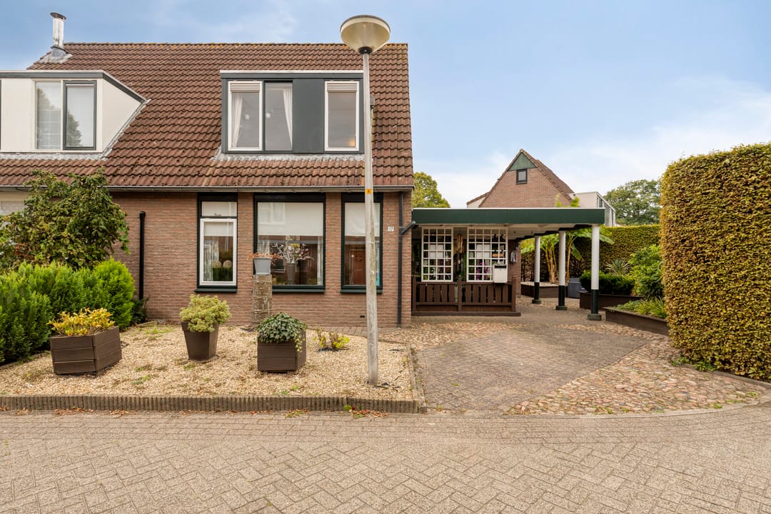 Foto 31 van Weegbree 17