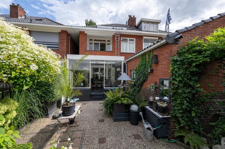 Photo 2 of Burgemeester le Coultrestraat 20