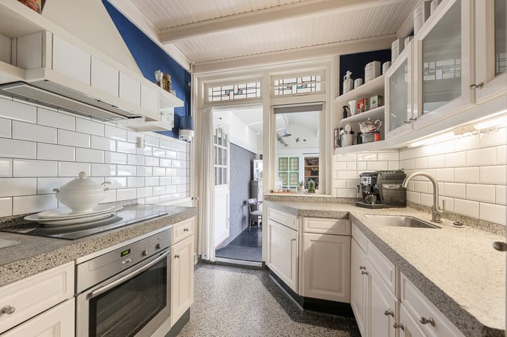 Photo 12 of Burgemeester le Coultrestraat 20