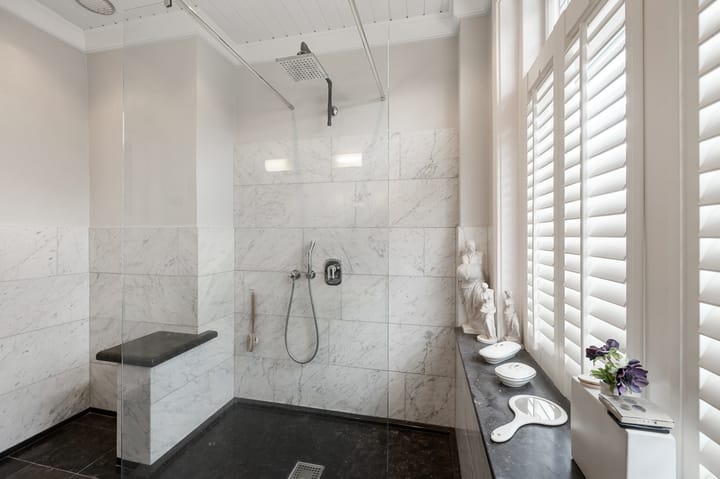 Photo 32 of Burgemeester le Coultrestraat 20