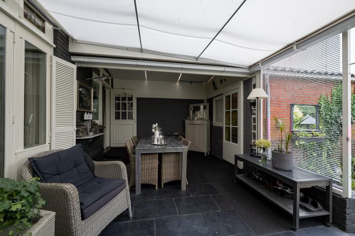 Photo 40 of Burgemeester le Coultrestraat 20