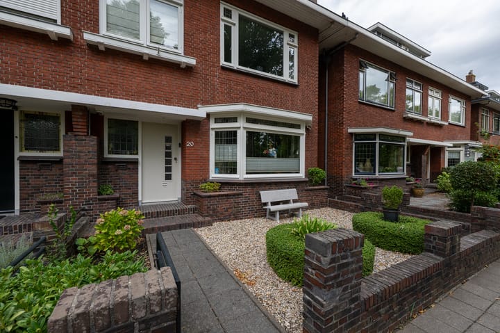 Photo 42 of Burgemeester le Coultrestraat 20