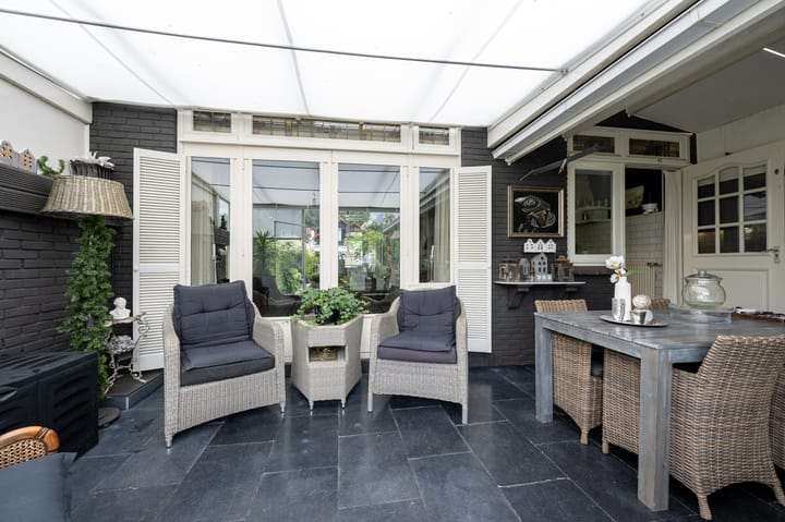 Photo 39 of Burgemeester le Coultrestraat 20