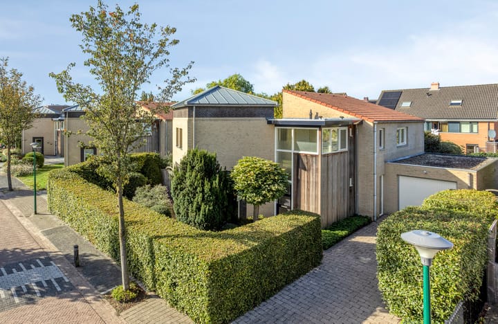 Foto 1 van Zuring 27