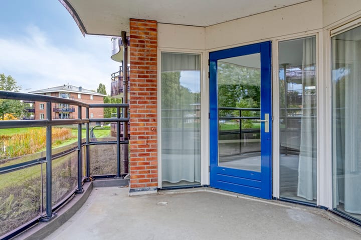 Photo 19 of Schering 25