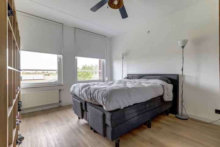 Photo 18 of Christinastraat 26