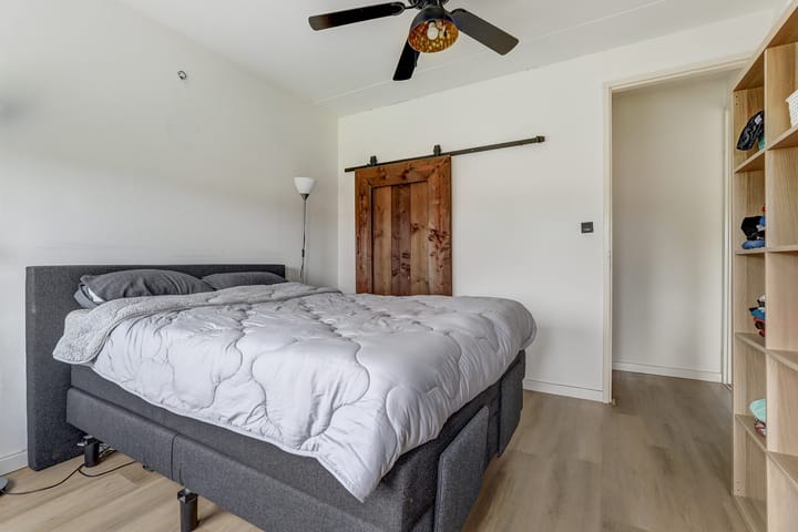 Photo 19 of Christinastraat 26