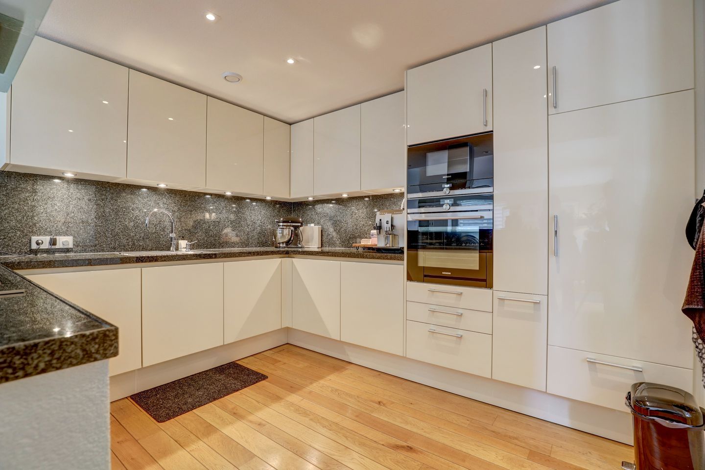 Photo 29 of Brugweg 102-B