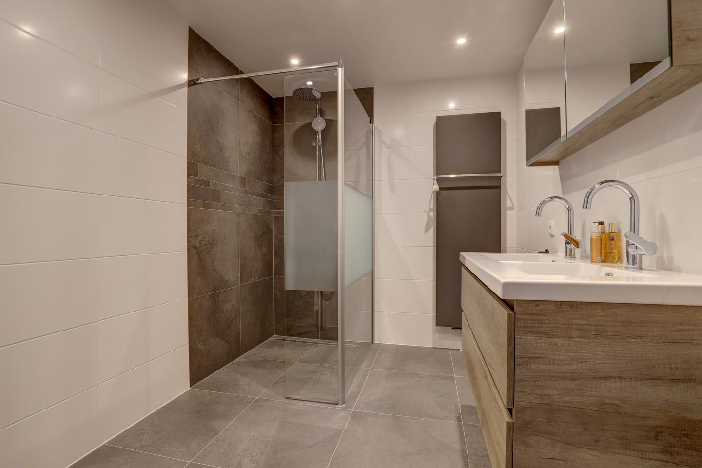 Photo 50 of Brugweg 102-B