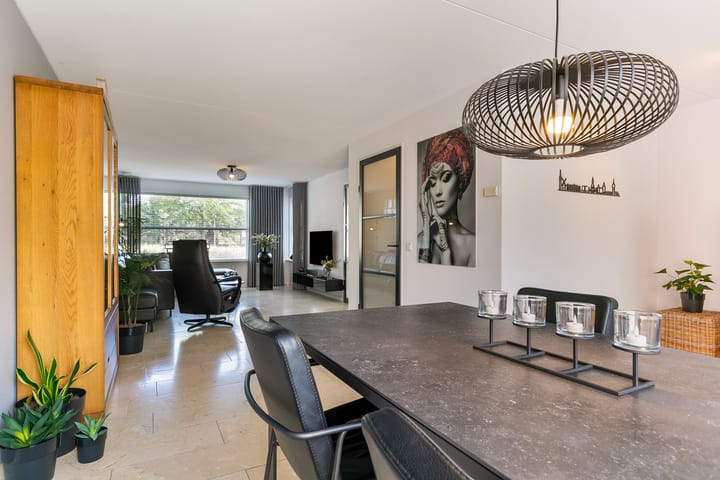 Photo 9 of John Lennonlaan 48