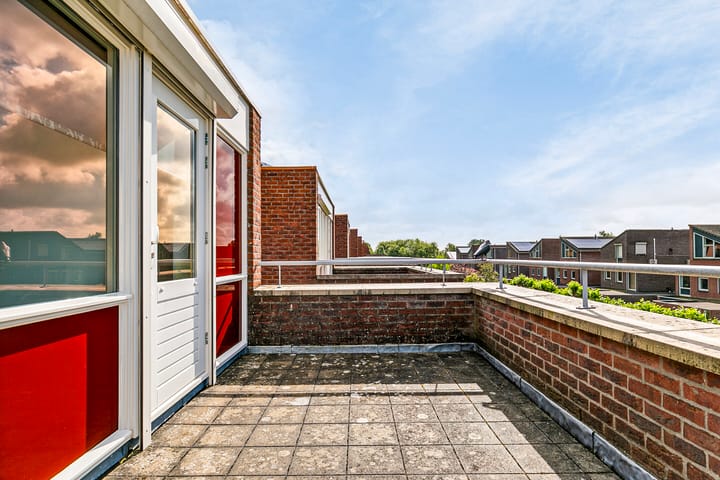 Photo 27 of John Lennonlaan 48