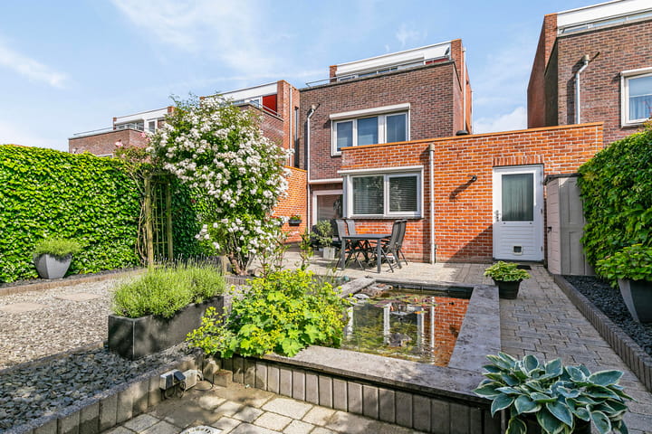 Photo 29 of John Lennonlaan 48