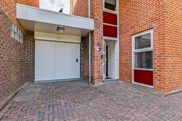 Photo 3 of John Lennonlaan 48