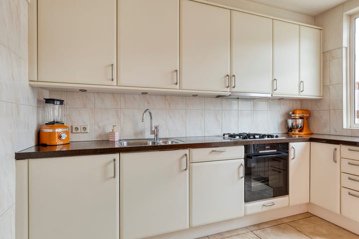 Photo 18 of Kerstroosstraat 4