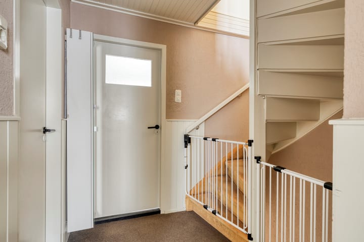 Photo 19 of Kerstroosstraat 4