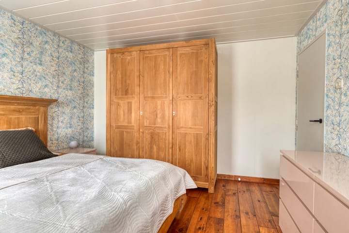 Photo 23 of Kerstroosstraat 4