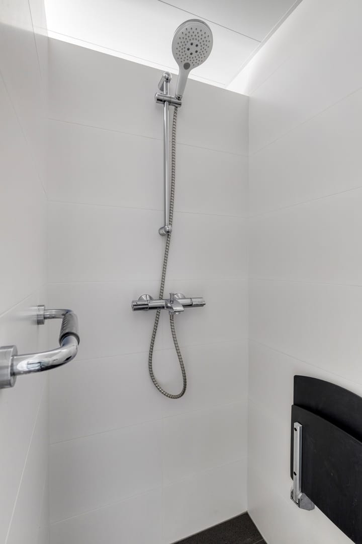 Photo 27 of Kerstroosstraat 4