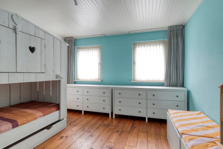 Photo 28 of Kerstroosstraat 4