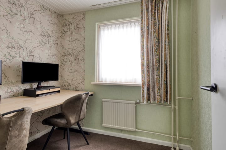 Photo 29 of Kerstroosstraat 4