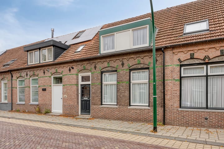 Photo 11 of Kapelstraat 56