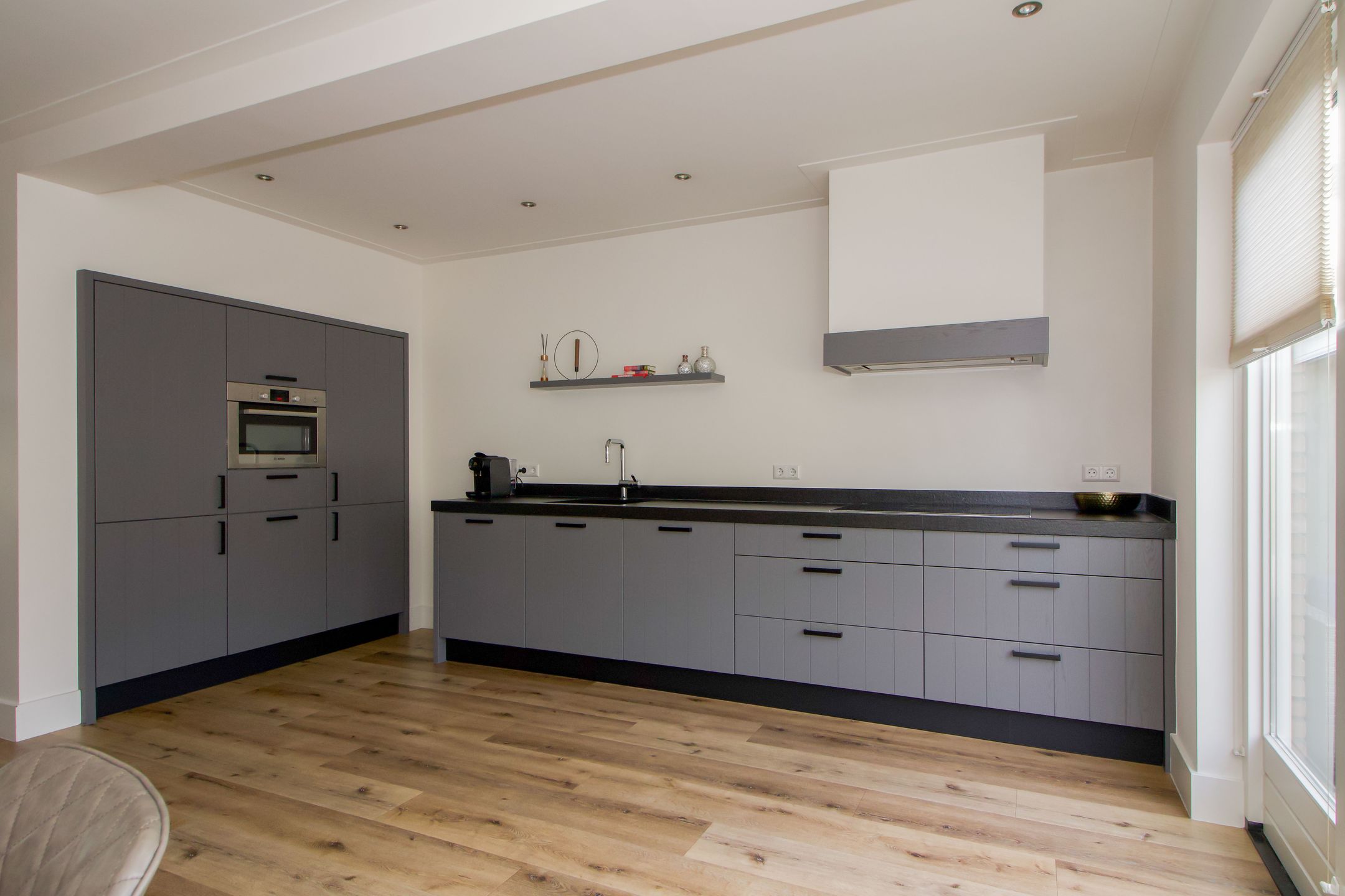 Photo 9 of van Westrhenen 28