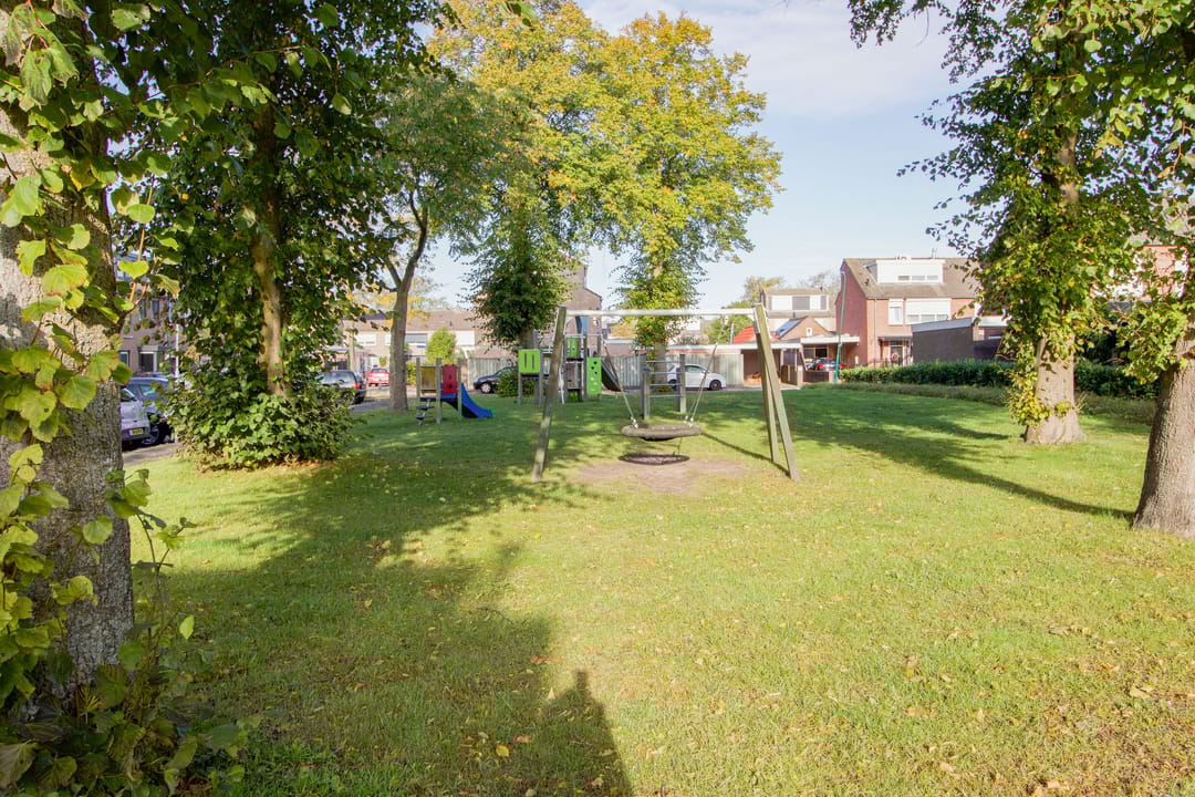 Photo 37 of van Westrhenen 28