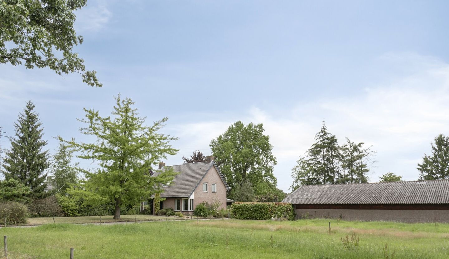Bekijk foto 1 van Eindhovenseweg 27-b