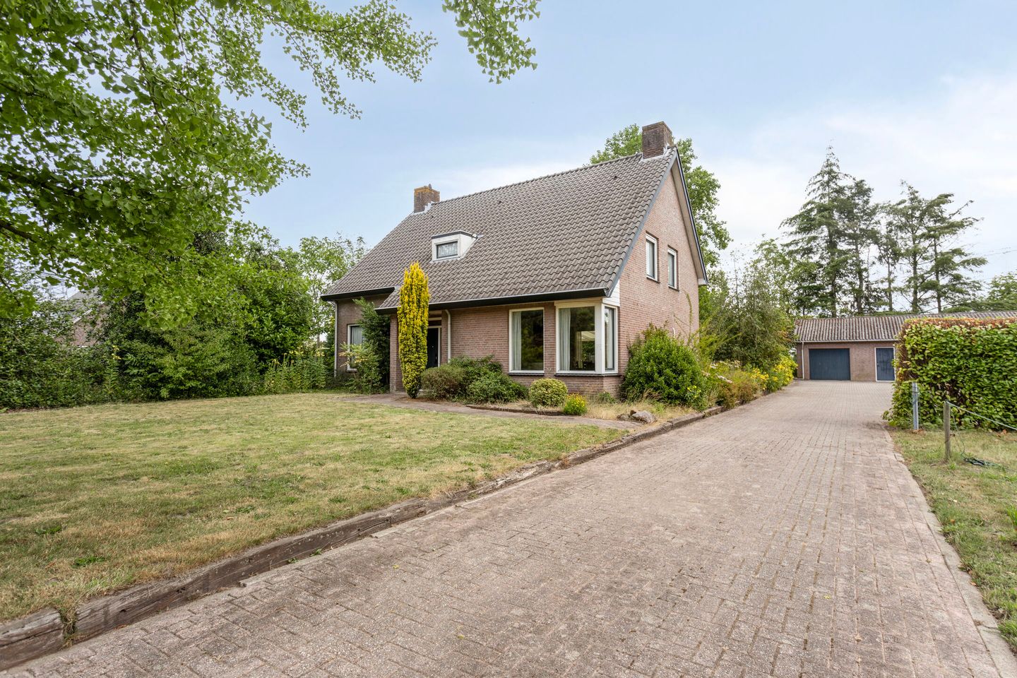 Bekijk foto 2 van Eindhovenseweg 27-b