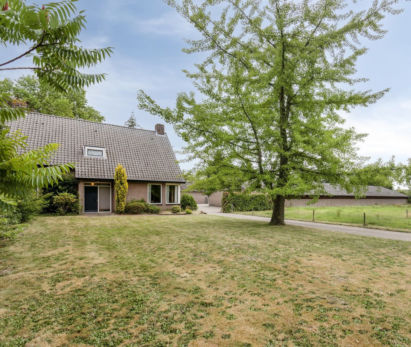 Bekijk foto 3 van Eindhovenseweg 27-b