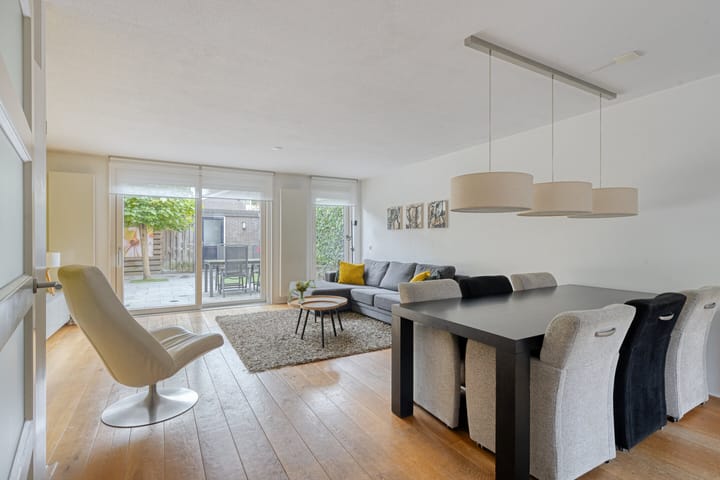 Foto 3 van Van Lunterenstraat 35