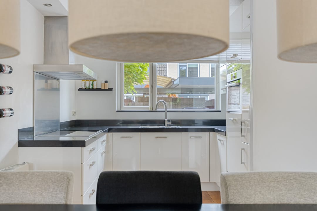 Foto 8 van Van Lunterenstraat 35