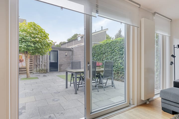 Foto 5 van Van Lunterenstraat 35