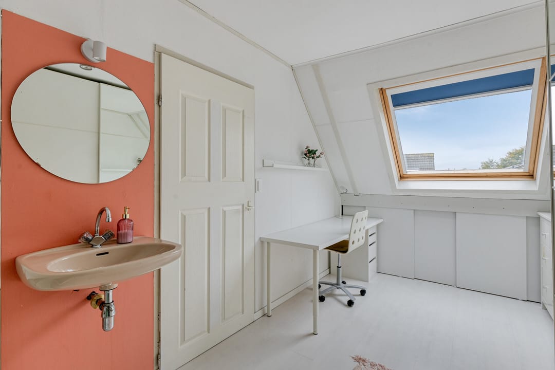 Foto 22 van Van Lunterenstraat 35