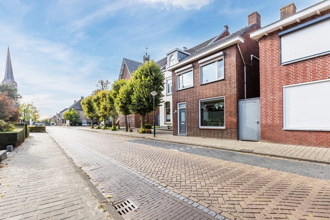 Photo 2 of Dorpsstraat 20