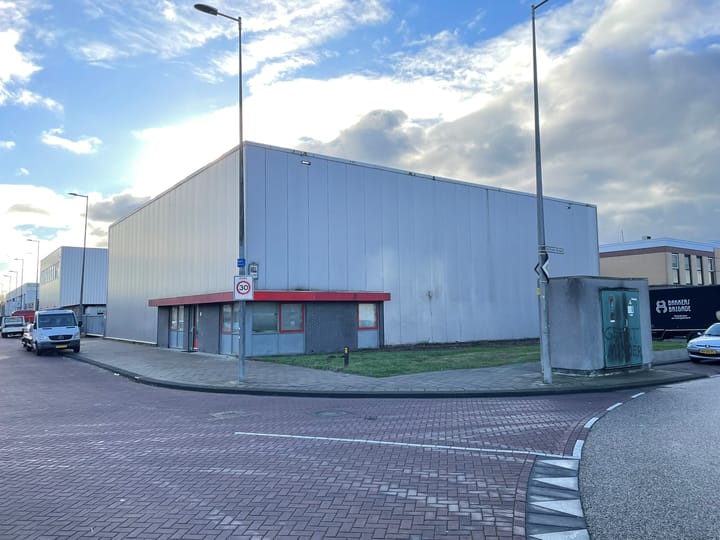 Tijnmuiden 18, Amsterdam