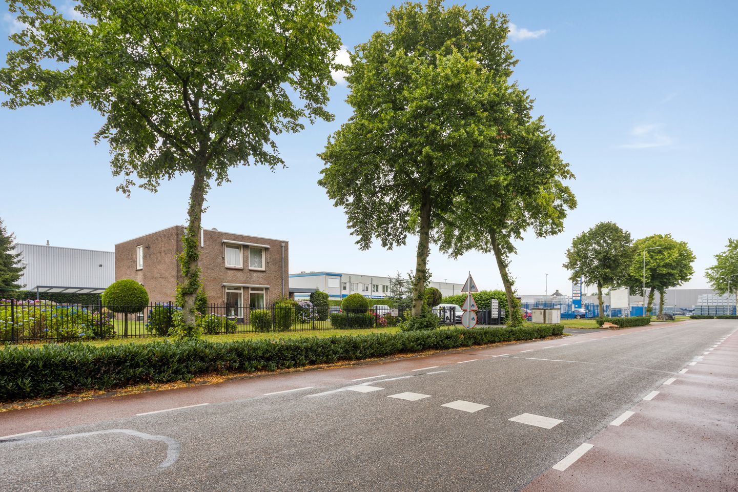 View photo 3 of Friezenweg 20