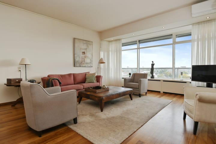 Photo 2 of Elzentlaan 93