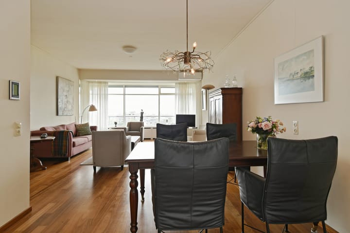 Photo 14 of Elzentlaan 93