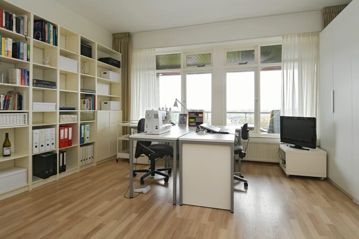 Photo 17 of Elzentlaan 93