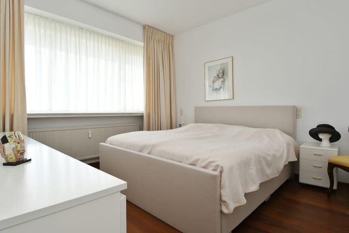 Photo 18 of Elzentlaan 93