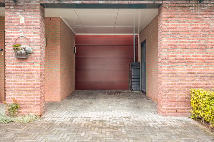 Foto 43 van Schout Lieshoutstraat 13