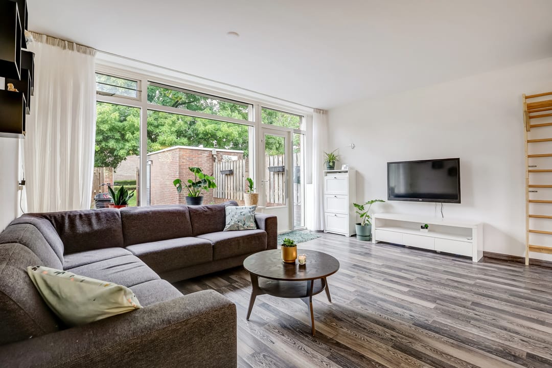 Foto 7 van Helmondstraat 8