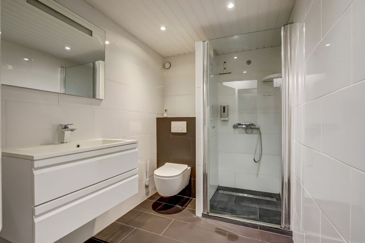 Foto 19 van Helmondstraat 8