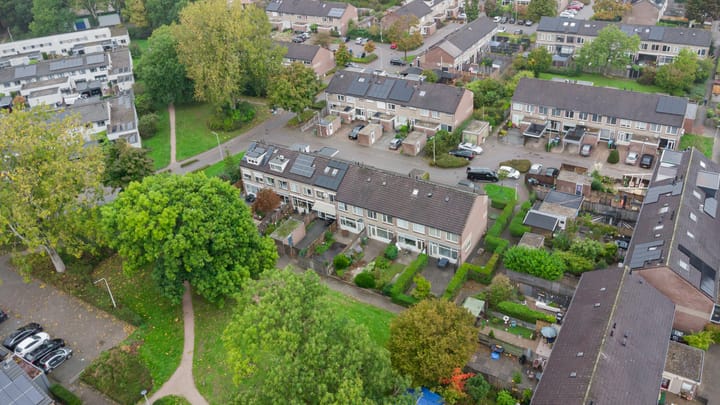 Foto 33 van Helmondstraat 8