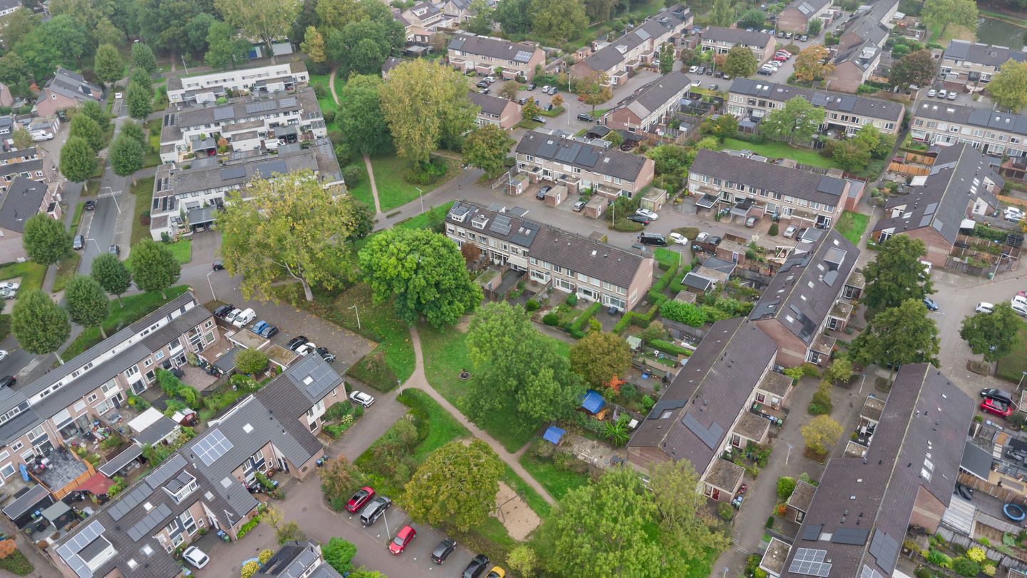 Foto 34 van Helmondstraat 8